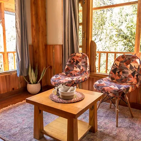 Boho Grove Cafe & Stay, Tirthan Valley Banjar Exterior photo