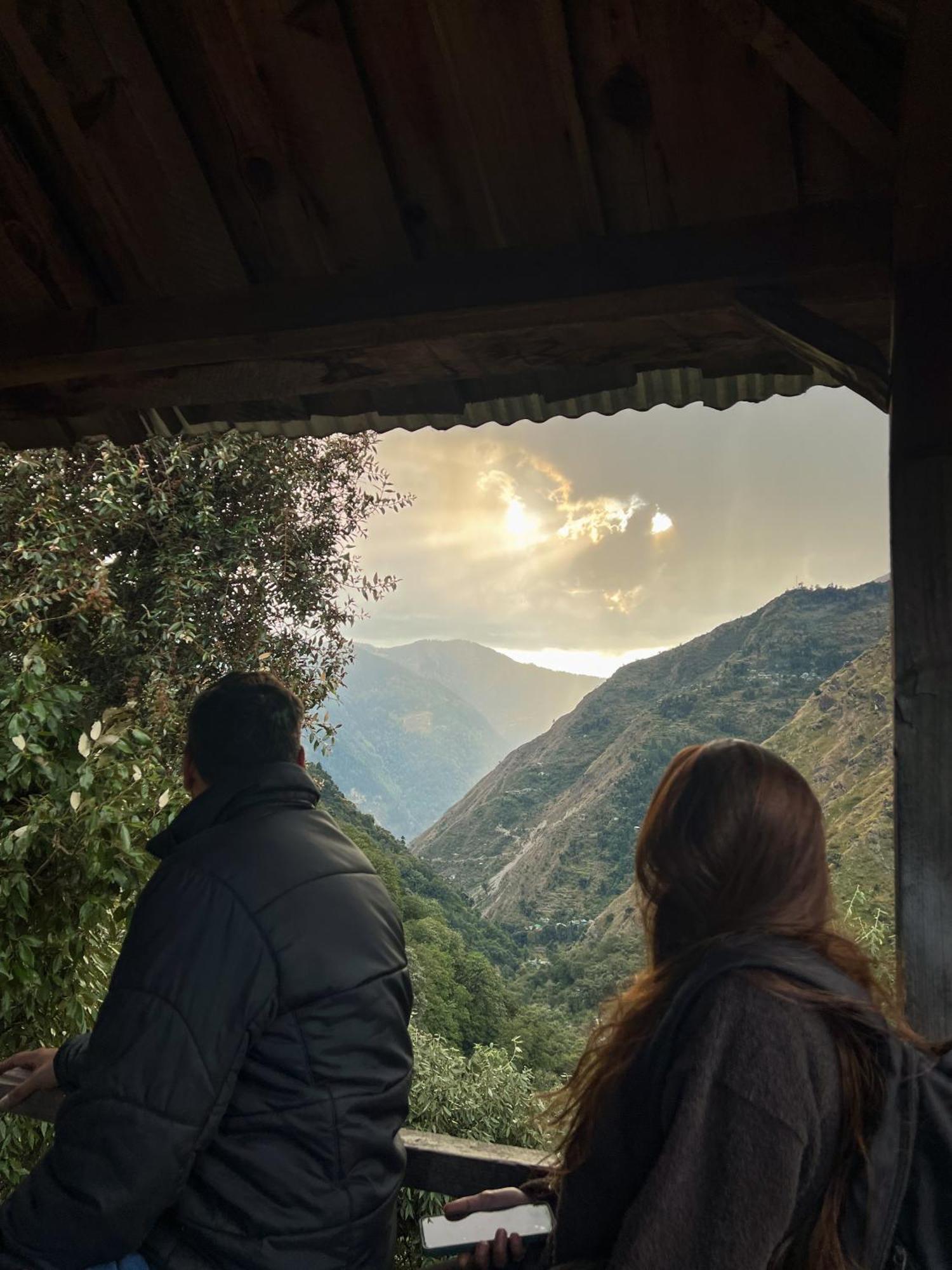 Homestay Boho Grove Cafe & Stay, Tirthan Valley Banjar