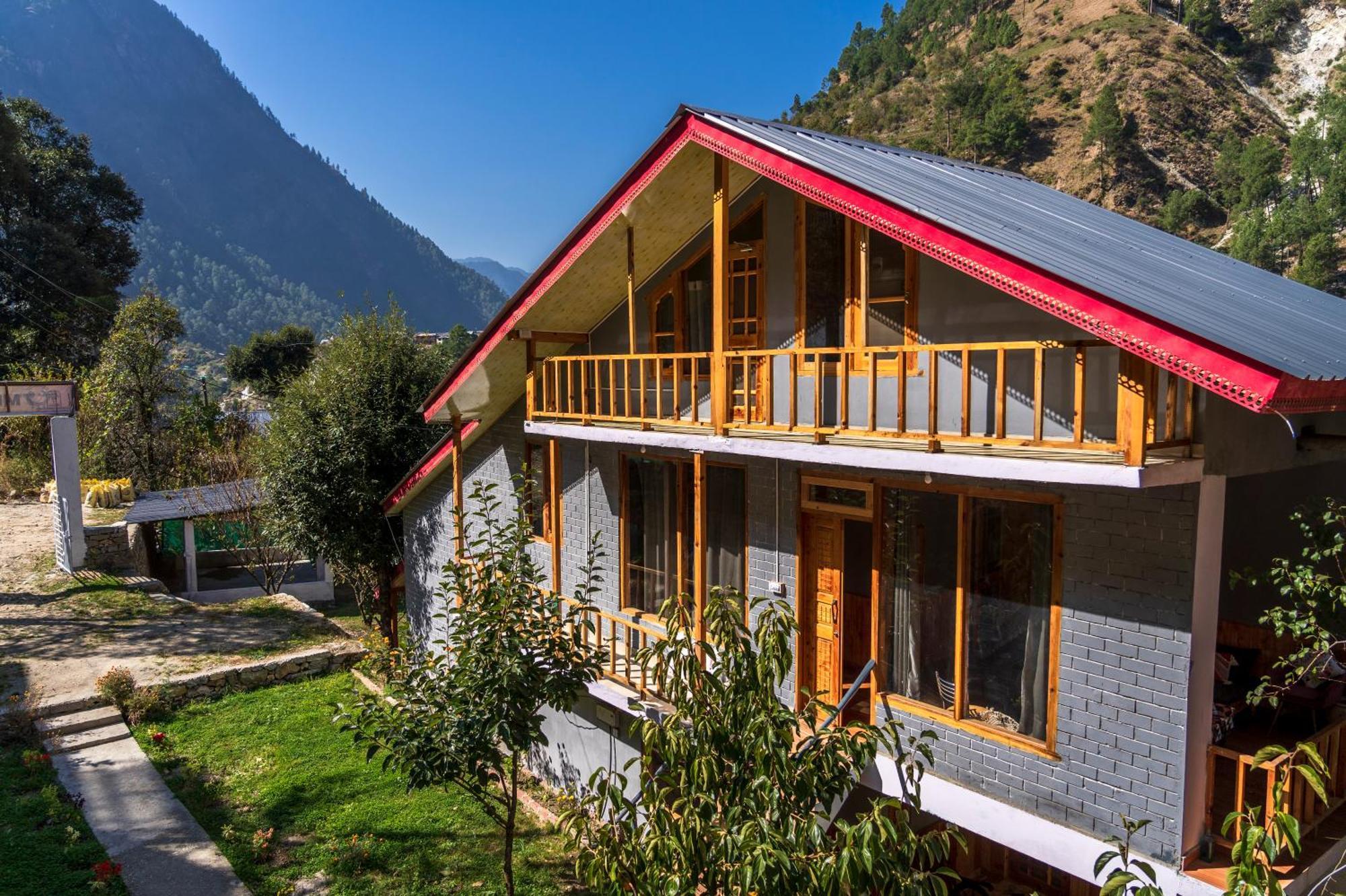 Boho Grove Cafe & Stay, Tirthan Valley Homestay