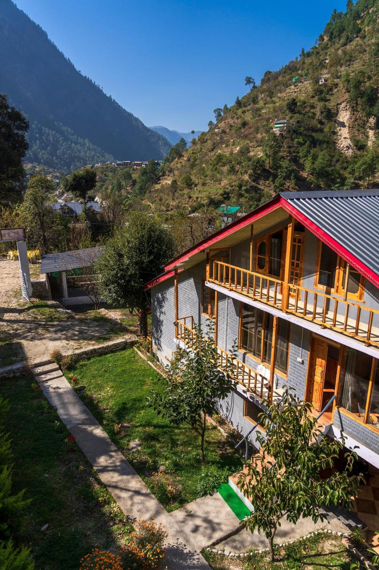 Boho Grove Cafe & Stay, Tirthan Valley *