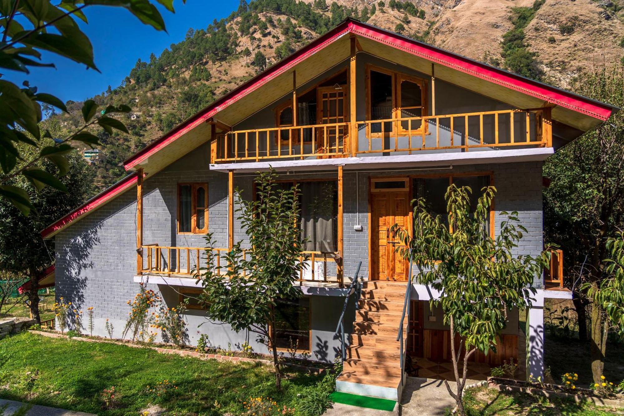 Boho Grove Cafe & Stay, Tirthan Valley Banjar